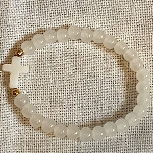 Chic White Beaded Bracelet with Cross Charm